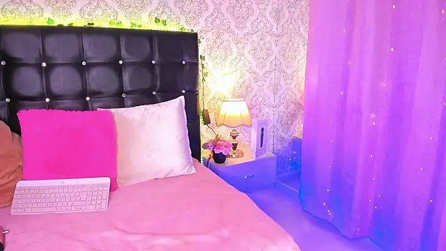 Luna Swift online show from June 22, 2026, 2:28 am