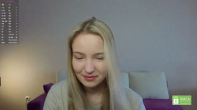 HongTomczak online show from June 17, 2026, 6:24 am