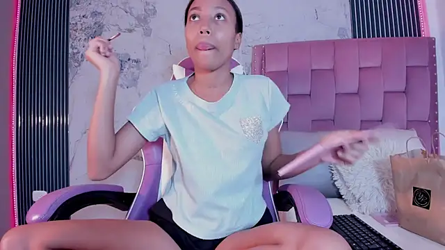 Mia Duarte1 online show from September 27, 2025, 7:20 pm