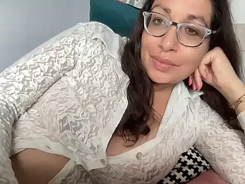 RosaFreya online show from July 22, 2026, 10:06 am