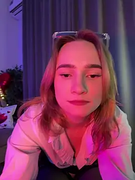 SugarDanger online show from February 16, 2026, 1:32 pm