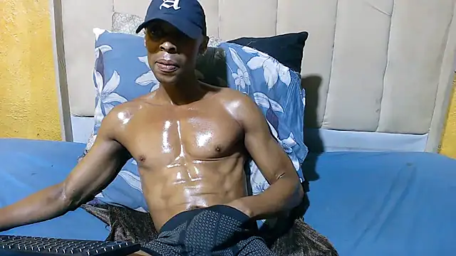 Teemanxxx25 online show from December 3, 2025, 4:17 pm