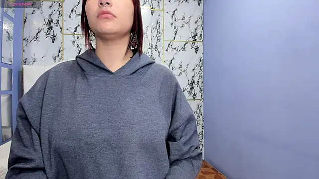 Itsuki N online show from December 20, 2025, 1:25 pm