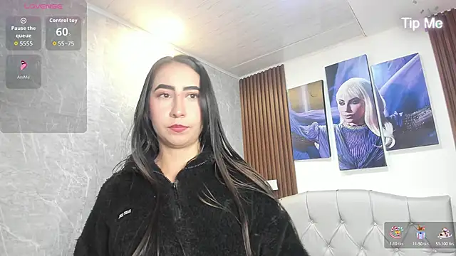 Snapshot of Sophi_Thaylorr chatting on October 3, 2025, 12:50 pm Sophi Thaylorr online show from October 3, 2025, 12:50 pm