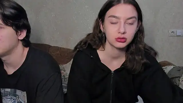 muuur fam online show from October 7, 2025, 9:27 pm