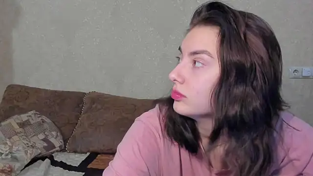 muuur fam online show from October 8, 2025, 9:04 pm