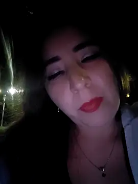 isabella lovem online show from April 29, 2026, 5:33 am