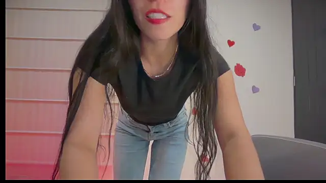 sasha jonne online show from June 8, 2026, 1:22 am