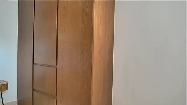 LunarAngel  online show from December 2, 2025, 4:03 am