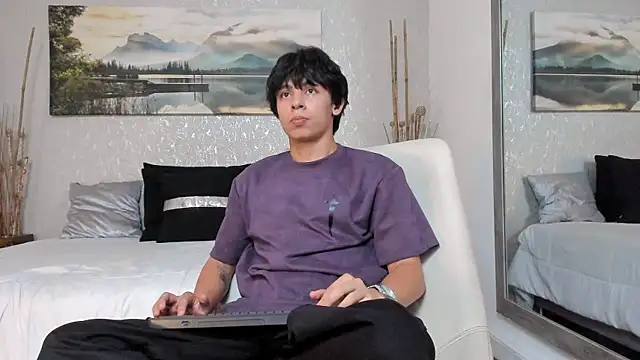 Tyler durten online show from September 17, 2025, 3:08 am