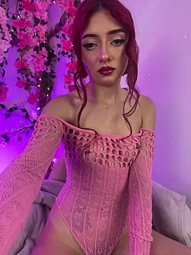 LucyGray online show from November 22, 2025, 5:28 am