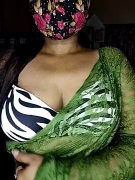 Snapshot of Love143A chatting on May 20, 2026, 5:32 pm Love143A online show from May 20, 2026, 5:32 pm