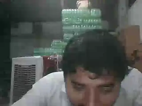 Snapshot of Mathuracsnet chatting on September 18, 2025, 2:31 pm Mathuracsnet online show from September 18, 2025, 2:31 pm