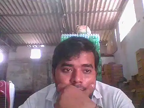 Snapshot of Mathuracsnet chatting on September 13, 2025, 6:57 am Mathuracsnet online show from September 13, 2025, 6:57 am