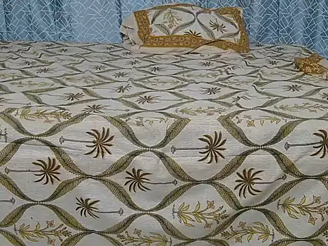 Its-ishikaa online show from September 24, 2025, 4:19 am