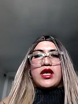25Kristina online show from April 27, 2026, 8:18 pm