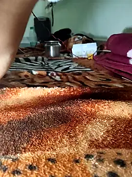 Hot pooja55 online show from February 3, 2026, 3:17 pm