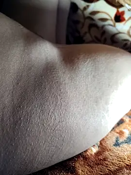 Snapshot of Hot_pooja55 chatting on February 8, 2026, 4:05 pm Hot pooja55 online show from February 8, 2026, 4:05 pm