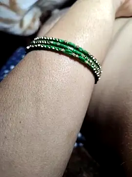 Snapshot of Hot_pooja55 chatting on February 5, 2026, 1:45 am Hot pooja55 online show from February 5, 2026, 1:45 am