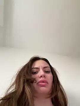 Snapshot of prettylittlefooxy chatting on April 7, 2026, 4:09 pm prettylittlefooxy online show from April 7, 2026, 4:09 pm