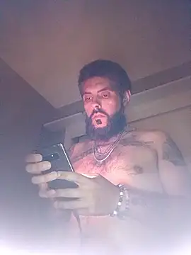 Snapshot of hornylatino702 chatting on February 18, 2026, 11:06 am hornylatino702 online show from February 18, 2026, 11:06 am