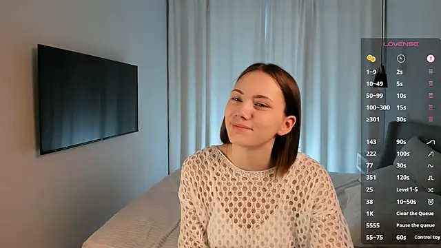 SirenaOstrem online show from September 26, 2025, 1:01 am