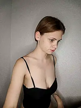 rinabluu online show from September 9, 2025, 6:17 pm