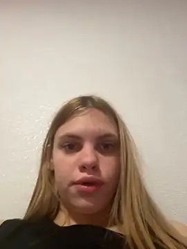 rinabluu online show from November 14, 2025, 5:27 pm