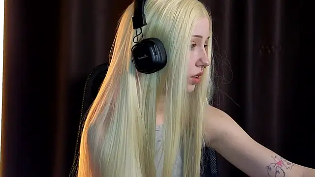 YukiMisa online show from January 7, 2026, 3:06 pm