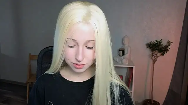 YukiMisa online show from March 16, 2026, 6:32 pm