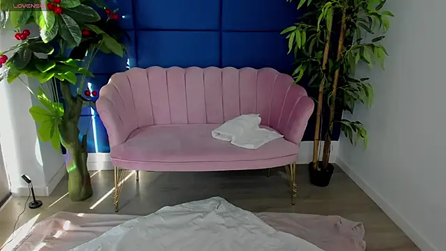 KamaFeels online show from September 9, 2025, 5:06 am