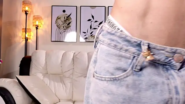 Snapshot of Violeta_Foxz chatting on March 20, 2026, 8:21 pm Violeta Foxz online show from March 20, 2026, 8:21 pm