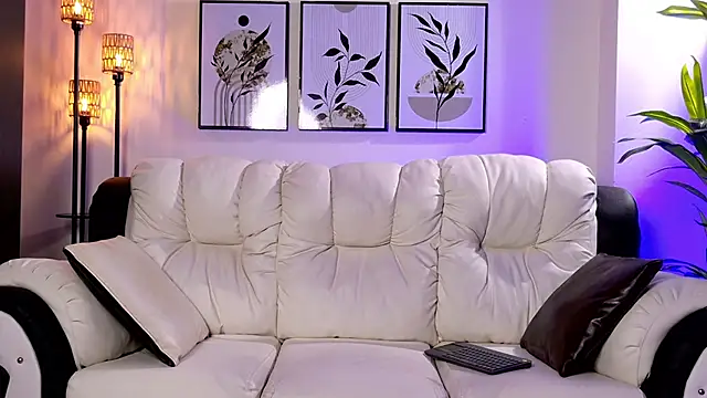 Snapshot of Violeta_Foxz chatting on March 11, 2026, 7:41 pm Violeta Foxz online show from March 11, 2026, 7:41 pm