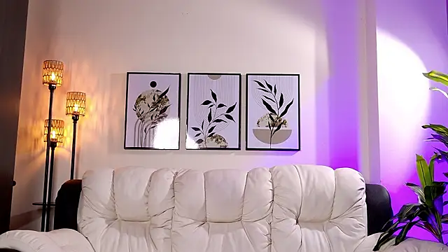 Snapshot of Violeta_Foxz chatting on March 6, 2026, 7:53 pm Violeta Foxz online show from March 6, 2026, 7:53 pm