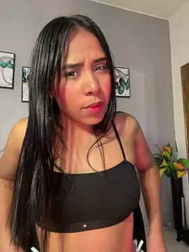 SophieW1 online show from June 11, 2026, 12:24 pm