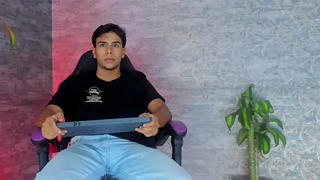 CHR58  online show from September 21, 2025, 3:00 am