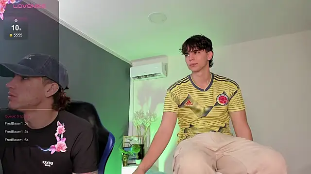 Handsomeboyss19 online show from August 5, 2026, 7:19 pm