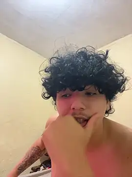 Casal-foda braba online show from November 5, 2025, 12:25 am