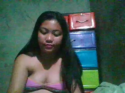 Snapshot of nikki_zapphire chatting on April 9, 2026, 2:34 pm nikki zapphire online show from April 9, 2026, 2:34 pm