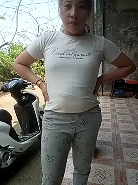 Phuong xxx online show from March 2, 2026, 7:09 am