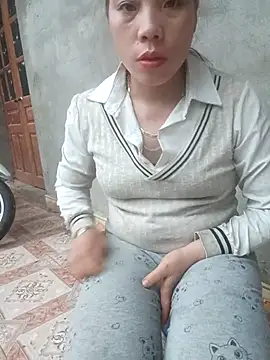 Phuong xxx online show from March 7, 2026, 1:01 am