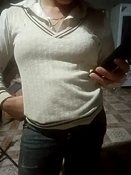 Phuong xxx online show from March 18, 2026, 11:46 am