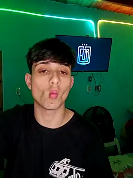 matiatr1112 online show from October 22, 2025, 3:06 am