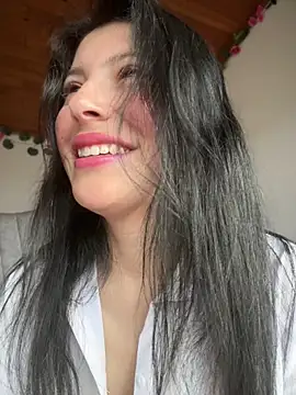 Mia salinass online show from June 15, 2026, 7:24 pm