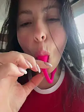 Snapshot of Mia_salinass chatting on July 2, 2026, 8:26 pm Mia salinass online show from July 2, 2026, 8:26 pm
