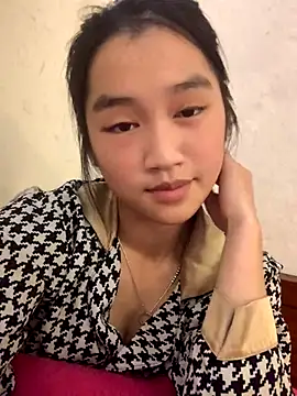 -Lie-06 online show from October 3, 2025, 1:12 pm