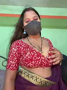 Snapshot of Shneeha_le chatting on March 21, 2026, 4:55 pm Shneeha le online show from March 21, 2026, 4:55 pm