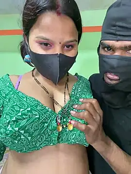 Snapshot of Shneeha_le chatting on March 11, 2026, 4:45 pm Shneeha le online show from March 11, 2026, 4:45 pm