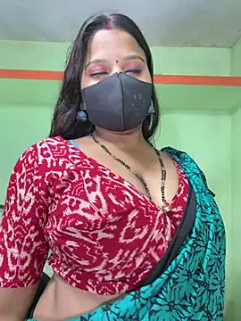 Snapshot of Shneeha_le chatting on March 7, 2026, 4:56 pm Shneeha le online show from March 7, 2026, 4:56 pm