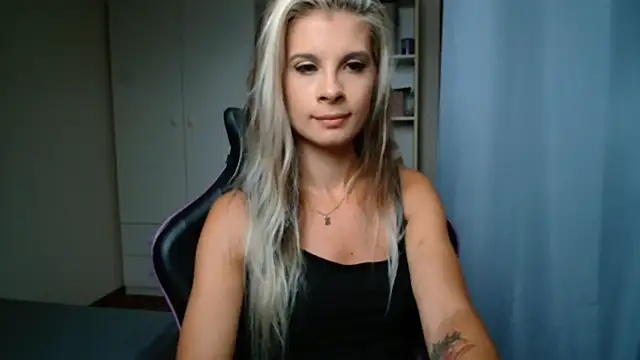KristineGlow online show from August 7, 2026, 6:19 am